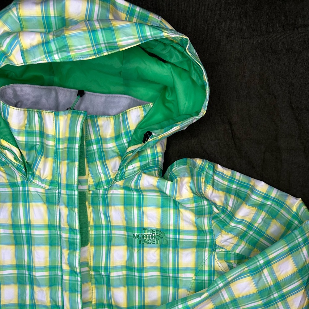 Women’s medium Northface wind breaker